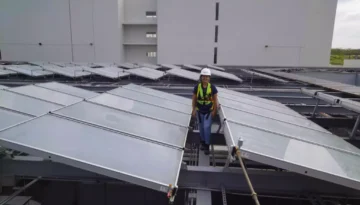 ciudad de la salud energía solar térmica