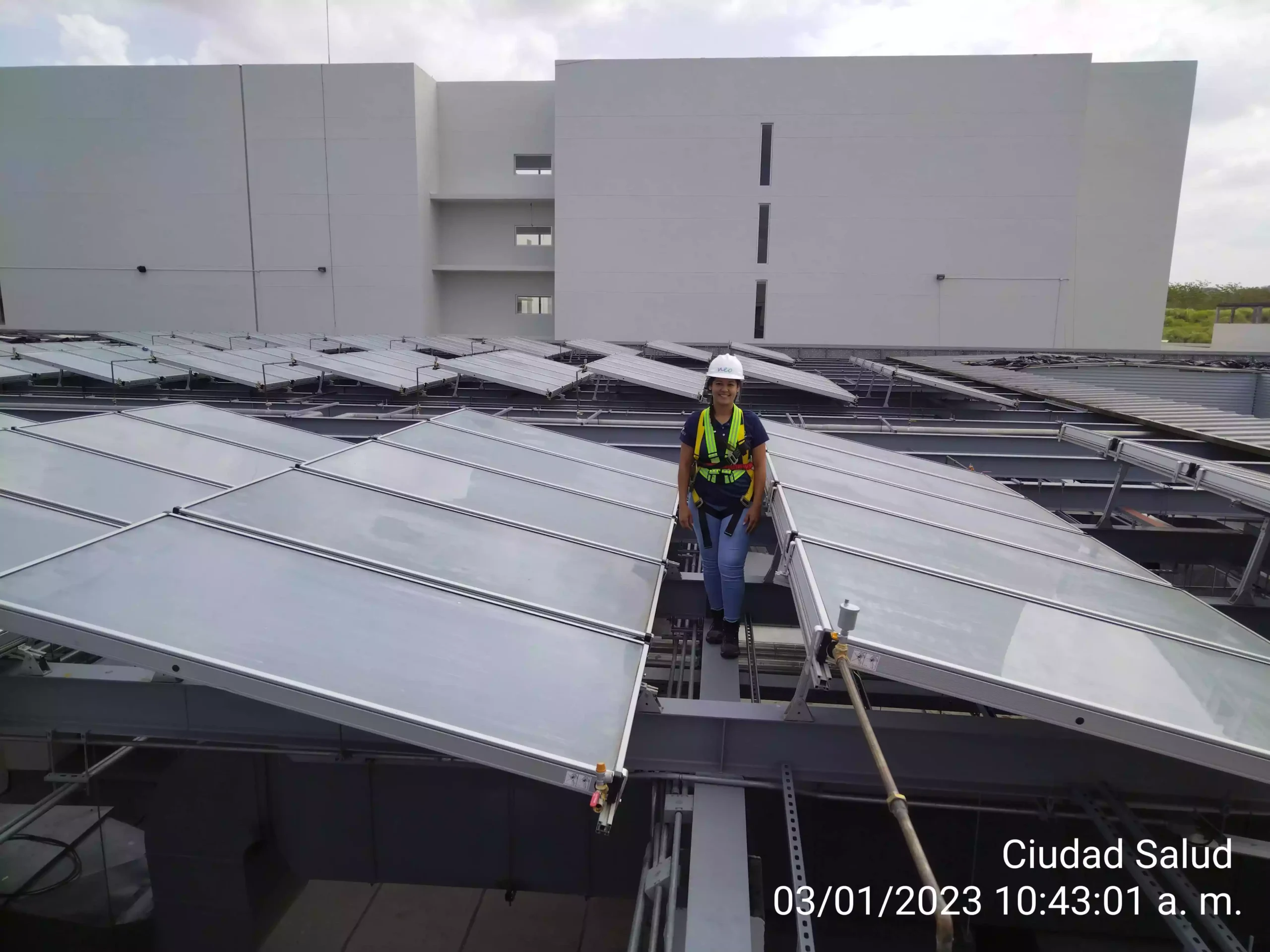 ciudad de la salud energía solar térmica